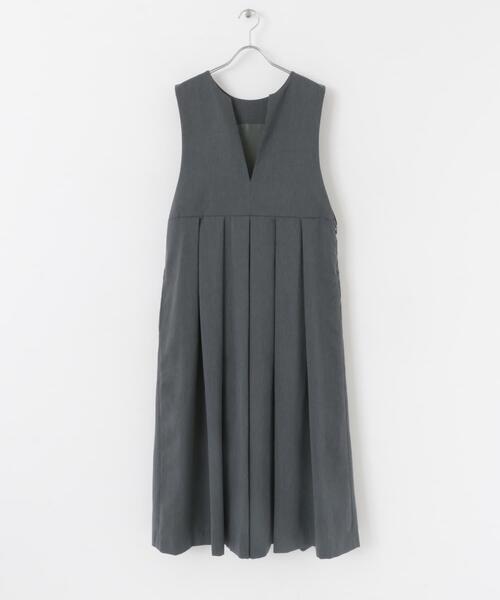【セール】『2サイズ展開』キーネックBIGプリーツジャンパースカート（ワンピース）｜KBF（ケイビーエフ）