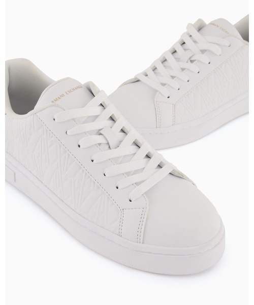ARMANI EXCHANGE(アルマーニエクスチェンジ)の「【A|X アルマーニ エクスチェンジ】<オンライン限定>エンボスオールオーバーロゴ レースアップスニーカー(スニーカー・レディース・ホワイト×ゴールド/ローズ/ブラック×ゴールド・37/38/39/36)」の14枚目の写真