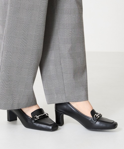 ORiental TRaffic（オリエンタルトラフィック）の「ビットローファーヒールパンプス 41304（パンプス・レディース・ピンク/ブラック/ホワイト・36/37/34/40/38/39/41/42/35）」の2枚目の写真