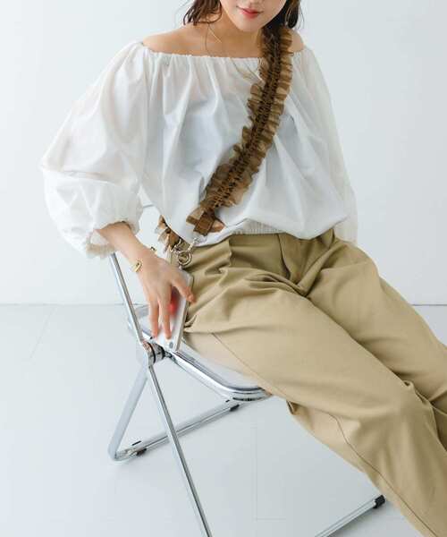 RODE SKO(ロデスコ)の「ギャザーチュールストラップ(スマホケース/カバー・レディース・ブラック/ブラウン/グレー・ONE)」の10枚目の写真