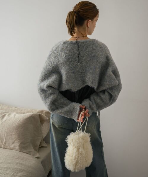 RETRO GIRL（レトロガール）の「モコモコ巾着バッグ（ショルダーバッグ・レディース・ライトグレー/オフホワイト/ブラウン・ONE SIZE）」の7枚目の写真