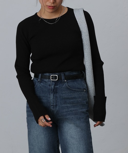 COLONY 2139（コロニートゥーワンスリーナイン）の「抗ピルPBTターンUPスリーブニット（ニット/セーター・レディース・ネイビー/レッド/ブラック/オフホワイト/グレー・FREE）」の19枚目の写真