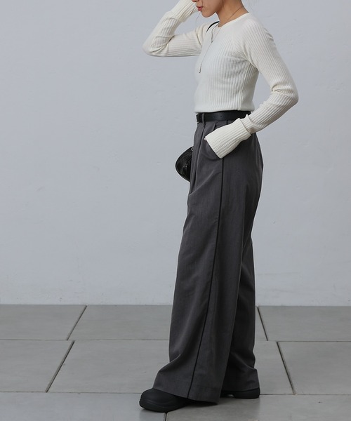 COLONY 2139（コロニートゥーワンスリーナイン）の「抗ピルPBTターンUPスリーブニット（ニット/セーター・レディース・ネイビー/レッド/ブラック/オフホワイト/グレー・FREE）」の17枚目の写真