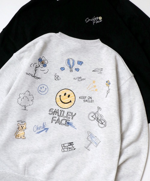 SMILEY FACE(スマイリーフェイス)の「SMILEY FACE/スマイリーフェイス オーバーサイズ 裏起毛 袖プリント バックプリント ロゴ ワンポイント刺繍 スウェット トレーナー/レディース メンズ(スウェット・レディース・ホワイト系その他/スミクロ/ブラック系その他2/グレー系その他2/グレー系その他3/ブラック系その他3/ネイビー/ブラック/アッシュグレー/ホワイト/グレー系その他/ブラック系その他・LL/L/M)」の11枚目の写真