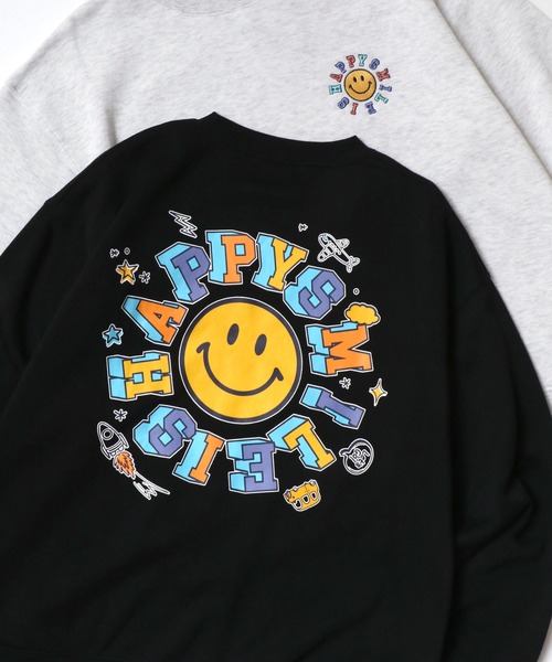 SMILEY FACE(スマイリーフェイス)の「SMILEY FACE/スマイリーフェイス オーバーサイズ 裏起毛 袖プリント バックプリント ロゴ ワンポイント刺繍 スウェット トレーナー/レディース メンズ(スウェット・レディース・ホワイト系その他/スミクロ/ブラック系その他2/グレー系その他2/グレー系その他3/ブラック系その他3/ネイビー/ブラック/アッシュグレー/ホワイト/グレー系その他/ブラック系その他・LL/L/M)」の5枚目の写真