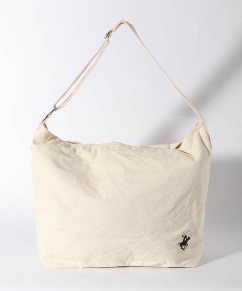 BEVERLY HILLS POLO CLUB（ビバリーヒルズポロクラブ）の「【Beverly Hills Polo Club/ビバリーヒルズポロクラブ】ワンポイント キャンバスビッグショルダーバッグ（ショルダーバッグ・メンズ・カーキ/アイボリー/ブラック・FREE）」の2枚目の写真