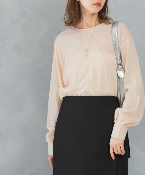 URBAN RESEARCH ROSSO WOMEN（アーバンリサーチ　ロッソ）の「シアークルーネックロングTシャツ（Tシャツ/カットソー・レディース・チャコールグレー/ホワイト/ベージュ・FREE）」の10枚目の写真