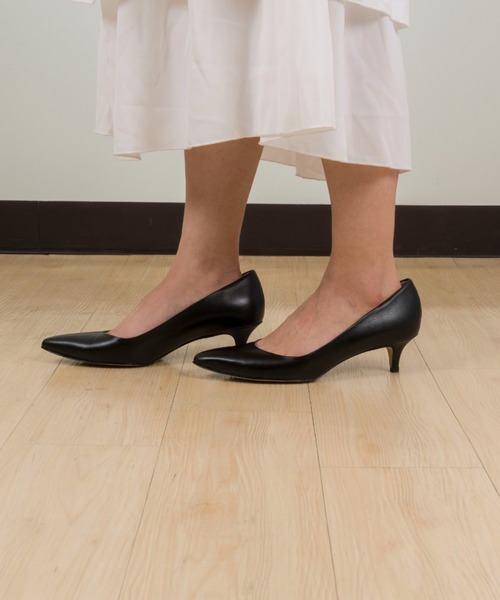 CORSO ROMA，9（コルソローマ）の「【CORSO ROMA,9/コルソローマ9】レザー 牛革 ポインテッドトゥ パンプス 5cmヒール（パンプス・レディース・ブラック/ブラック系その他・36/37/38/39）」の6枚目の写真