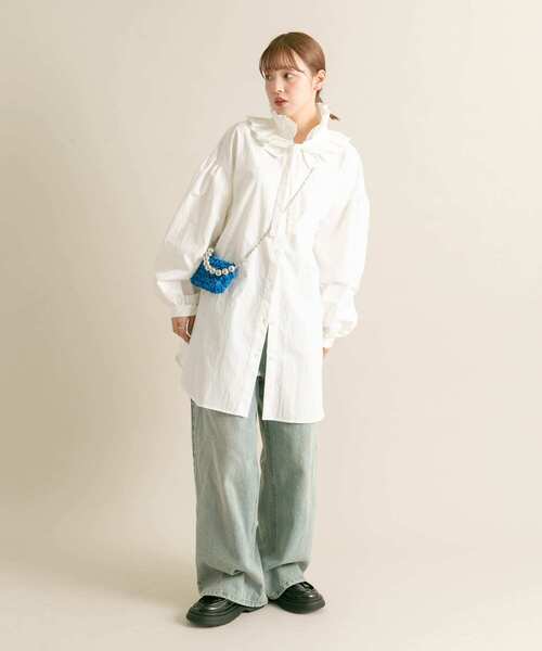 KBF(ケイビーエフ)の「タックフリルカラーミニワンピース(ワンピース・レディース・オフホワイト/チャコールグレー・ONE)」の22枚目の写真