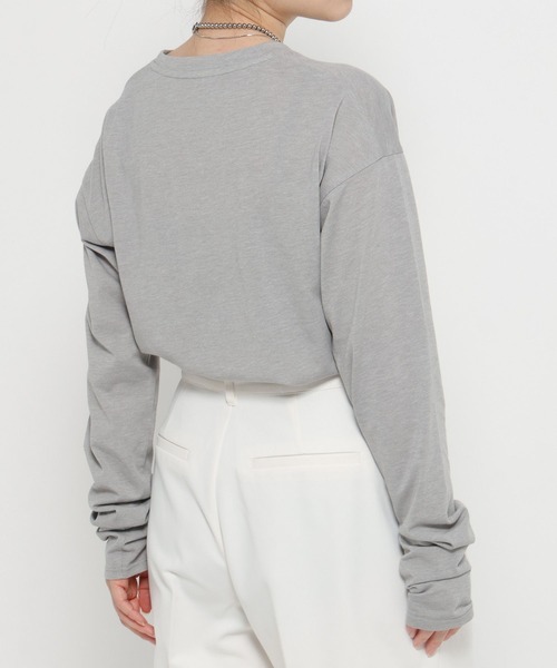 GLOBAL WORK(グローバルワーク)の「高山直子さんコラボ/クルーネックセミシアー長袖/EiiS/133548(Tシャツ/カットソー・レディース・ブラック/その他/オフホワイト/グレー/ブラック系その他・SMALL/X-SMALL)」の17枚目の写真