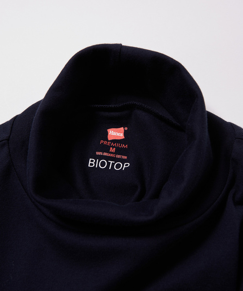 ADAM ET ROPE'(アダムエロペ)の「WOMEN【Hanes for BIOTOP】 オーガニックコットン タートルネックプルオーバー(Tシャツ/カットソー・レディース・ブラック/ホワイト/ネイビー・M)」の7枚目の写真