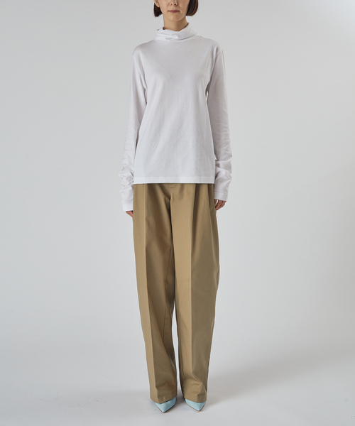 ADAM ET ROPE'(アダムエロペ)の「WOMEN【Hanes for BIOTOP】 オーガニックコットン タートルネックプルオーバー(Tシャツ/カットソー・レディース・ブラック/ホワイト/ネイビー・M)」の13枚目の写真