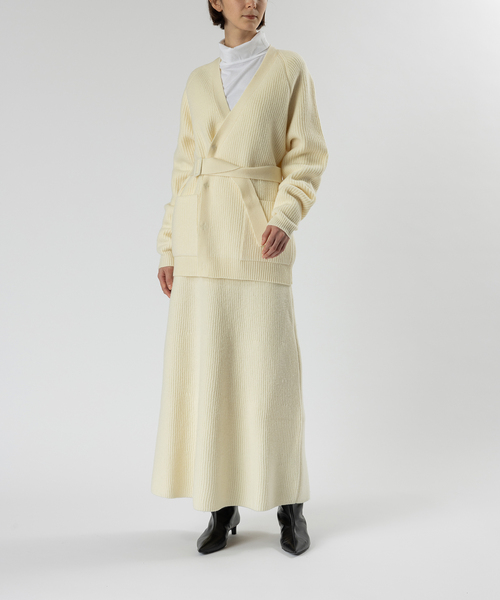 ADAM ET ROPE'(アダムエロペ)の「WOMEN【Hanes for BIOTOP】 オーガニックコットン タートルネックプルオーバー(Tシャツ/カットソー・レディース・ブラック/ホワイト/ネイビー・M)」の22枚目の写真