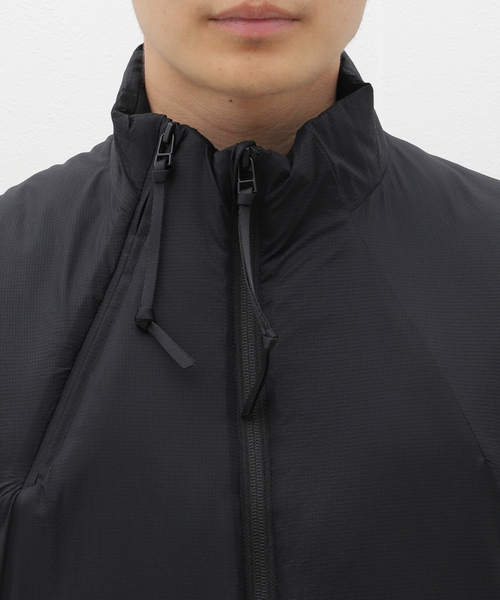Product Twelve（プロダクトトゥエルブ）の「Product Twelve(プロダクトトゥエルブ) Primaloft Puffer Vest 24AW-PVE01（ダウンジャケット/コート・メンズ・ブラック・2/3）」の6枚目の写真