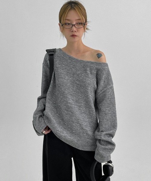 BLACKUP（ブラックアップ）の「[MADE] レンデンルーズフィットボートネック長袖Tシャツ（Tシャツ/カットソー・レディース・カーキ/グレー/チャコール・ONESIZE）」の7枚目の写真