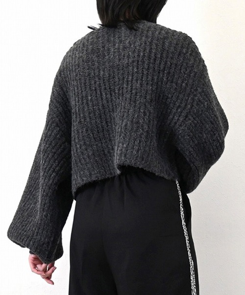STYLEBLOCK（スタイルブロック）の「肩畦編みクロップド丈ニットプルオーバー（ニット/セーター・レディース・バーガンディー/チャコールグレー/グレイッシュベージュ・M）」の7枚目の写真