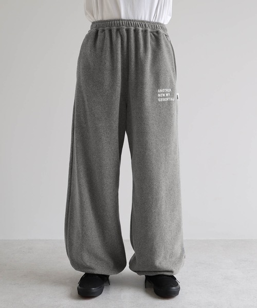 ANME(アンメ)の「ANMEエンブロイダリーロゴフリースロングワイドパンツ(スウェットパンツ・レディース・杢グレー/ブラック/ネイビー・M/L/XL/XXL)」の10枚目の写真