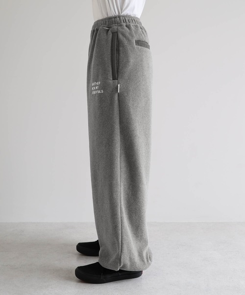 ANME(アンメ)の「ANMEエンブロイダリーロゴフリースロングワイドパンツ(スウェットパンツ・レディース・杢グレー/ブラック/ネイビー・M/L/XL/XXL)」の11枚目の写真