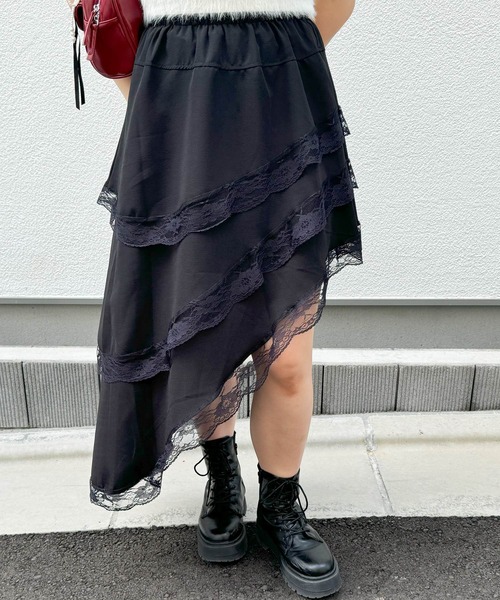 frunco(フランコ)の「アシンメトリースカート(スカート・レディース・ホワイト/ブラック・FREE)」の1枚目の写真