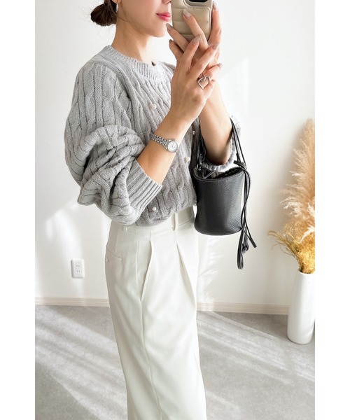 &. NOSTALGIA（アンドドットノスタルジア）の「【ZOZO限定】モヘアタッチケーブルパールニット（ニット/セーター・レディース・ブラック/モカ/ライトグレー・M）」の7枚目の写真