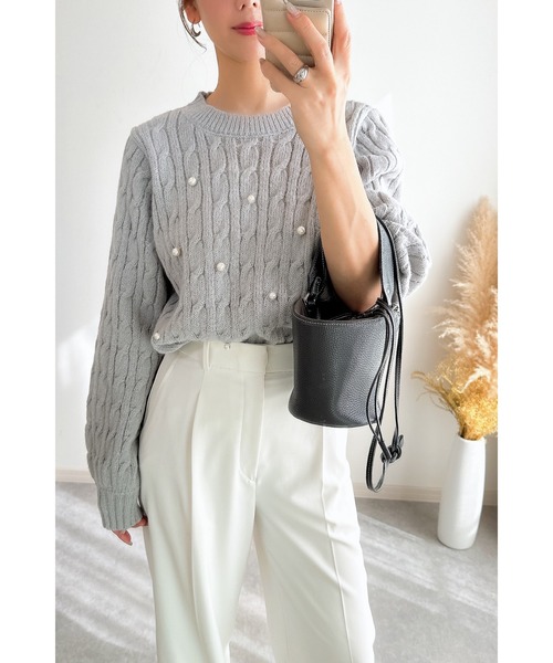 &. NOSTALGIA（アンドドットノスタルジア）の「【ZOZO限定】モヘアタッチケーブルパールニット（ニット/セーター・レディース・ブラック/モカ/ライトグレー・M）」の5枚目の写真