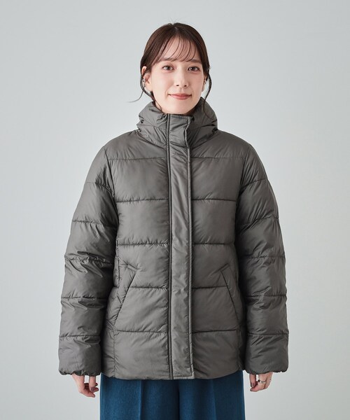 SHOO・LA・RUE（シューラルー）の「◆【洗える/撥水】中綿スタンドカラージャケット（その他アウター・レディース・ブラック/ダークグレー/オフホワイト・04/03/02/01）」の17枚目の写真