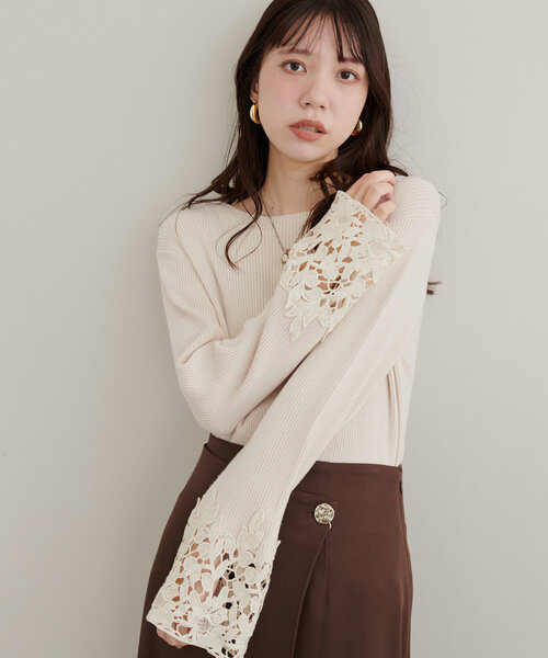 natural couture(ナチュラルクチュール)の「袖口レースリブニット(ニット/セーター・レディース・グレイッシュベージュ/ブラック/ブルー/オフホワイト・FREE)」の9枚目の写真