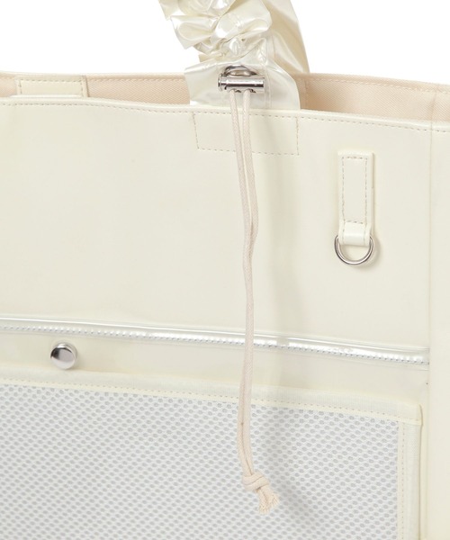 LAKOLE（ラコレ）の「ギャザーマルチトートバッグ / 286453（トートバッグ・レディース・ブラック/シルバー/アイボリー・FREE）」の12枚目の写真