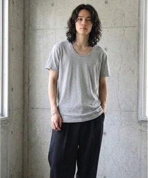 TRUSS（トラス）の「TRUSS ｽﾘﾑﾌｨｯﾄUﾈｯｸTｼｬﾂ（Tシャツ/カットソー）」