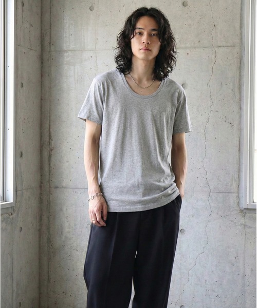TRUSS（トラス）の「TRUSS ｽﾘﾑﾌｨｯﾄUﾈｯｸTｼｬﾂ（Tシャツ/カットソー・メンズ・ブラック/ホワイト/ピンク/ヘザーグレー/オフホワイト/スカイブルー/イエロー/ネイビー・S/L/XL/M/XS）」の4枚目の写真