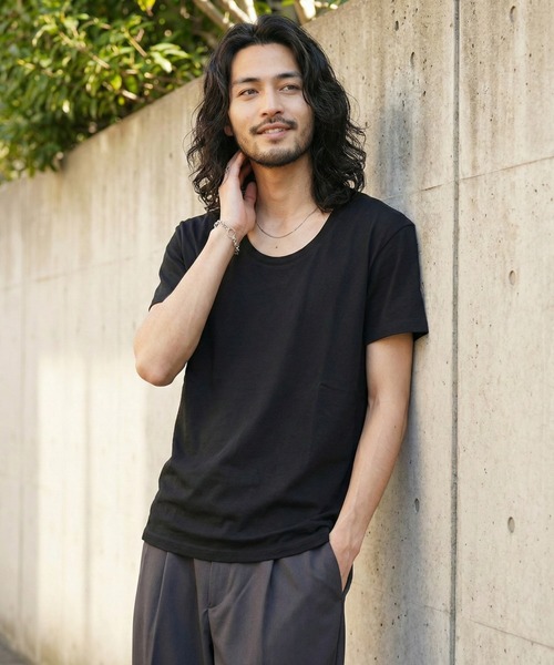 TRUSS（トラス）の「TRUSS ｽﾘﾑﾌｨｯﾄUﾈｯｸTｼｬﾂ（Tシャツ/カットソー・メンズ・ブラック/ホワイト/ピンク/ヘザーグレー/オフホワイト/スカイブルー/イエロー/ネイビー・S/L/XL/M/XS）」の3枚目の写真