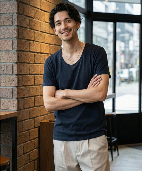 TRUSS(トラス)の「TRUSS スリムフィットUネックTシャツ(Tシャツ/カットソー・メンズ・ブラック/ホワイト/ピンク/ヘザーグレー/オフホワイト/スカイブルー/イエロー/ネイビー・S/L/XL/M/XS)」の22枚目の写真