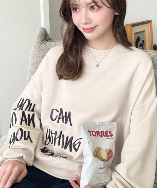 moment+（モーメントプラス）の「裏毛オーバーサイズロゴ刺繍スウェットプルオーバー（スウェット・レディース・ベージュ/オートミール/アイボリー/ブラック・M）」の12枚目の写真