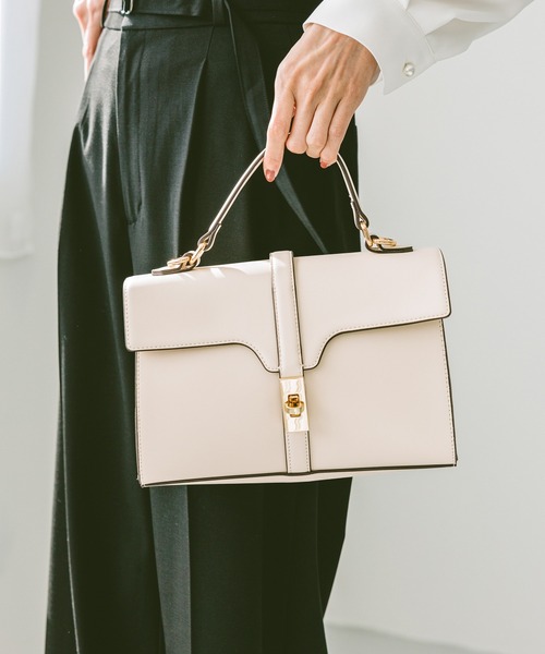 GLOBAL WORK(グローバルワーク)の「スペ軽メタル2WAYBAG/234502(ショルダーバッグ・レディース・ベージュ/ブラック/アイボリー・ONE SIZE)」の2枚目の写真