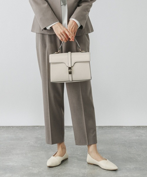 GLOBAL WORK(グローバルワーク)の「スペ軽メタル2WAYBAG/234502(ショルダーバッグ・レディース・ベージュ/ブラック/アイボリー・ONE SIZE)」の4枚目の写真