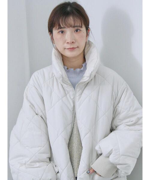 Samansa Mos2 blue（サマンサモスモスブルー）の「リバーシブルドロスト中綿コート（その他アウター・レディース・ブラック/モカ/オフホワイト・F）」の13枚目の写真