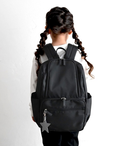 PUPPAPUPO（プッパプーポ）の「キッズリュック チャーム付き Mサイズ（バックパック/リュック・キッズ・グレー/ベージュ/ブラック・FREE）」の6枚目の写真