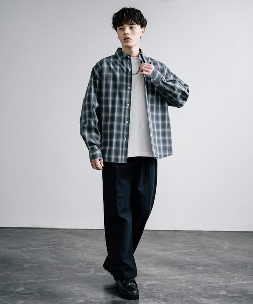 Rocky Monroe（ロッキーモンロー）の「センタープレスツータックフレンチチノワイドパンツ（チノパンツ・メンズ・ネイビー/ブラック/モスグリーン/ライトベージュ/ベージュ・マルチサイズ）」の9枚目の写真