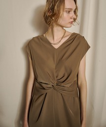 Many way frill dress（ドレス）｜et.UNiVER（エトユニベール）の