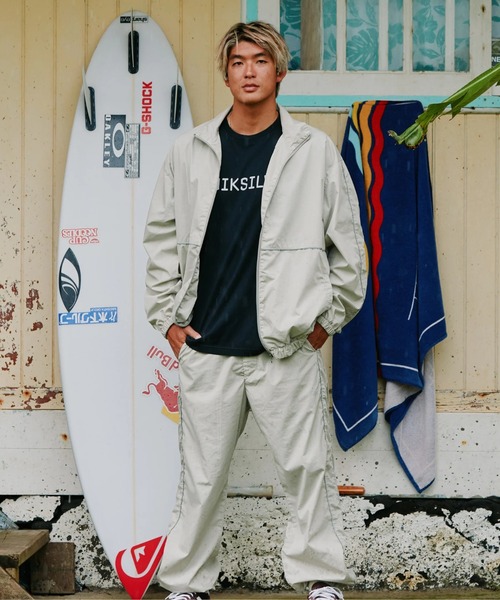 Quiksilver(クイックシルバー)の「QS RIDER PROOF PANTS /クイックシルバーサイドロゴプリントパンツ(その他パンツ・メンズ・ブラック/グレー・MEDIUM/LARGE/X-LARGE)」の2枚目の写真
