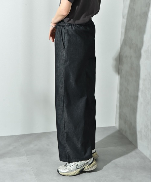 INTERPLANET(インタープラネット)の「ライトデニムワイドパンツ(デニムパンツ・レディース・ネイビー/ブラック/サックスブルー/ブルー・FREE)」の16枚目の写真