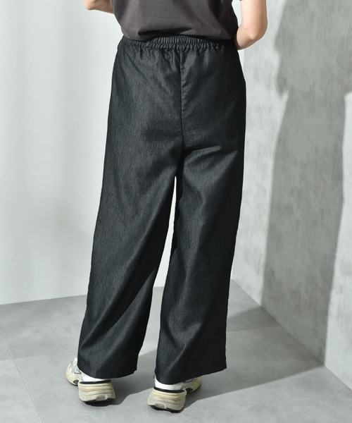 INTERPLANET(インタープラネット)の「ライトデニムワイドパンツ(デニムパンツ・レディース・ネイビー/ブラック/サックスブルー/ブルー・FREE)」の17枚目の写真