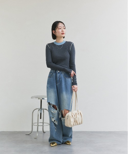 ad thie(アドティエ)の「バイカラー クルーネック ニットトップス(Tシャツ/カットソー・レディース・グレー/ブラック/アイボリー/ブラウン・FREE)」の20枚目の写真