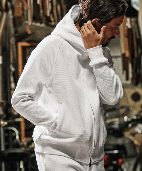 wjk reluxe(ダブルジェーケーリラックス)の「mpa3723-tight heavy waffle hoodie パーカー(パーカー・メンズ・ホワイト/ブラック/トップグレー・S/M/L)」の7枚目の写真