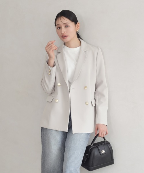 TRUDEA(トルディア)の「ダブルブレストジャケット(テーラードジャケット・レディース・グレイッシュベージュ/ブラック/ネイビー・SMALL/MEDIUM/LARGE)」の15枚目の写真