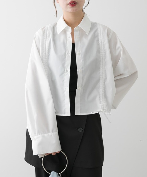 SENSE OF PLACE by URBAN RESEARCH（センスオブプレイスバイアーバンリサーチ）の「クロップドシャーリングシャツ（シャツ/ブラウス・レディース・ブルー系その他/イエロー系その他/オフホワイト・ONE）」の2枚目の写真