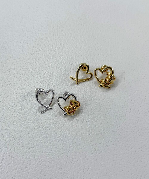 fredy emue(フレディエミュ)の「【LAPUIS/ラピュイ】Line Coil Heartピアス(ピアス(両耳用)・レディース・ゴールド/シルバー・FREE)」の11枚目の写真