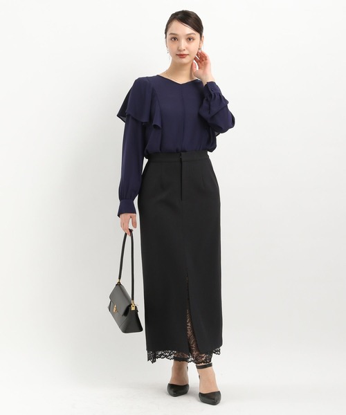 Andemiu（アンデミュウ）の「ラッフルVネックブラウス325553（シャツ/ブラウス・レディース・オレンジ/ネイビー/オフホワイト・FREE）」の12枚目の写真