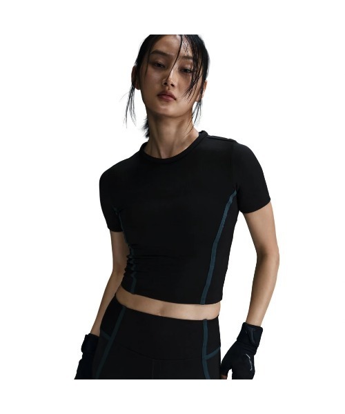 NIKE(ナイキ)の「《NIKEアパレル》AS W NK ONE FITT DF SS TOP(その他トップス・レディース・レッド系その他/ブラック・L/S/M/XL)」の14枚目の写真