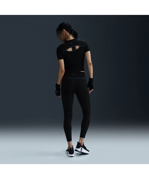 NIKE(ナイキ)の「《NIKEアパレル》AS W NK ONE FITT DF SS TOP(その他トップス・レディース・レッド系その他/ブラック・L/S/M/XL)」の12枚目の写真